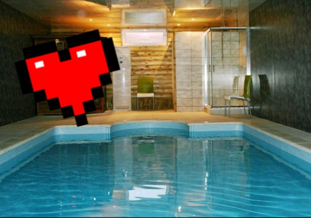 Au Relais Du Canal A Grand Gabarit Nesle Exteriör bild